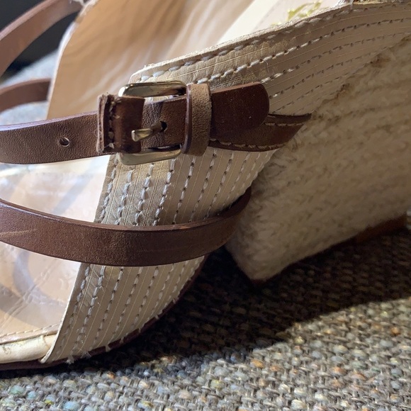 L.A.M.B. Gently Loved Open Toe Wedge Heel - Picture 6 of 9